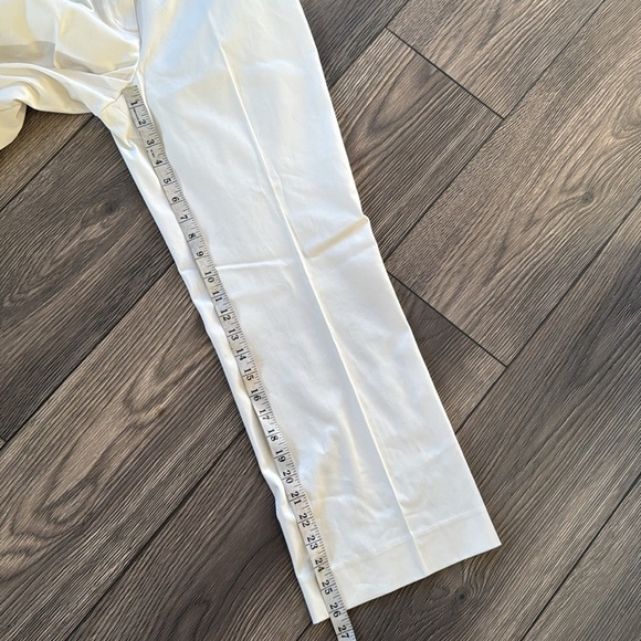 Escada Off-White Classic
Lightweight Cotton Twill Pants size 34 or US 6 - Picture 10 of 11